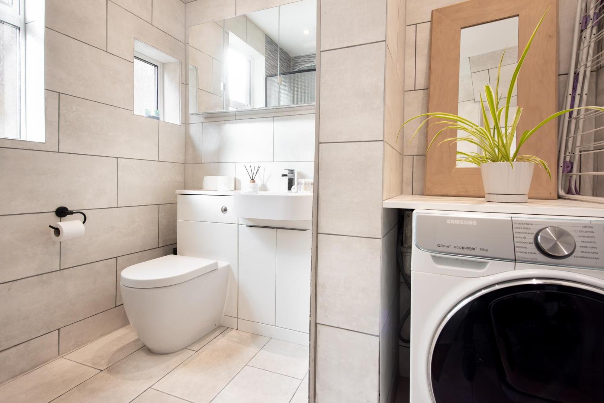 Victorian 2Br Apartment, King Beds, Fast Wifi, Near Shops, Cafes & Transport, E17 London Ngoại thất bức ảnh